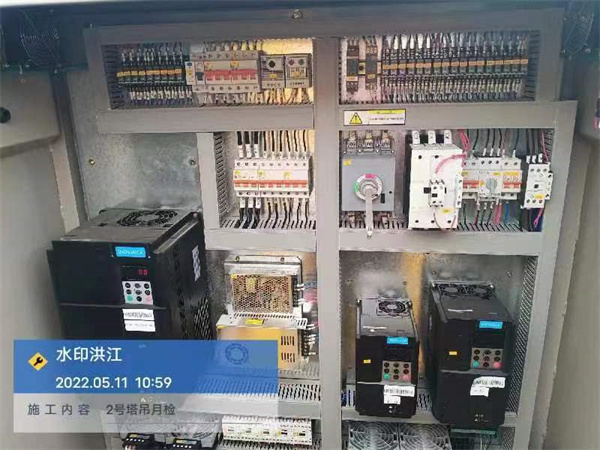 水映洪江項目-塔吊、電梯月檢